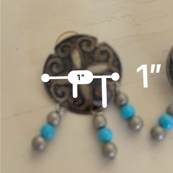 Silver Vintage Navajo Turquoise Dangle Sand dollar Earrings - Picture 5 of 5